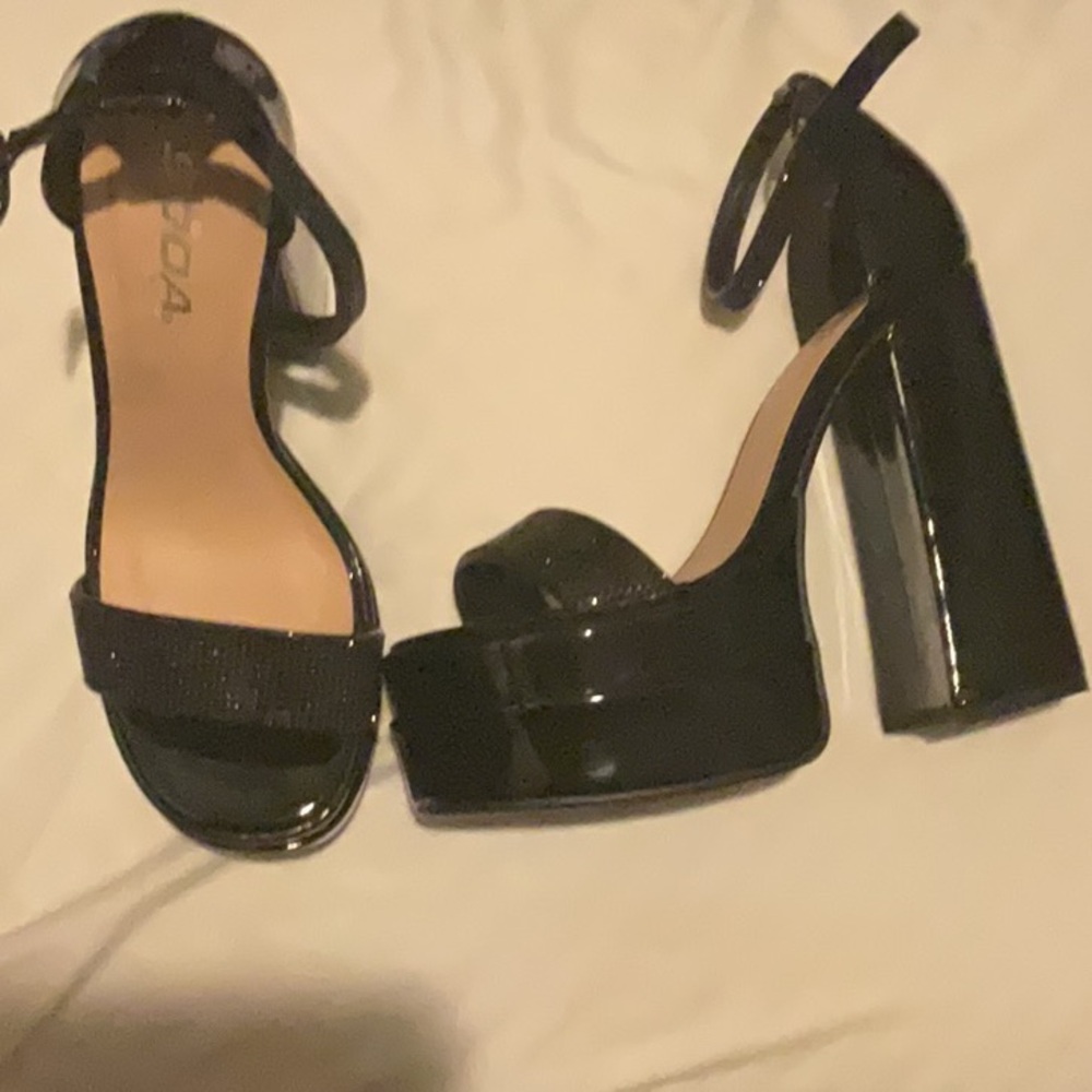 Soda Black Platform Heels with Chunky Block Heel